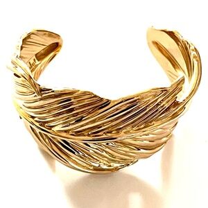 🌟 SALE $15 🌟 Stella & Dot Secret Garden Feather Leaf Gold Plated Hobo Bangle